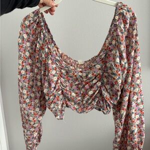Billabong pink floral balloon sleeve crop top